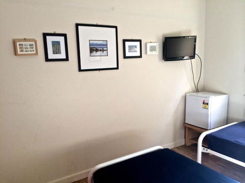 Guesthouse 83 - Accommodation Rockhampton 3