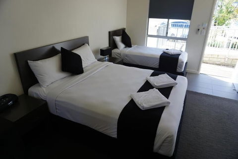 Dooleys Springsure Tavern And Motel - Accommodation Rockhampton 6