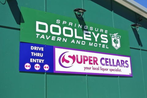 Dooleys Springsure Tavern And Motel - Accommodation Rockhampton 0
