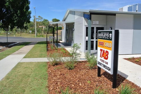 Dooleys Springsure Tavern And Motel - Accommodation Rockhampton 2