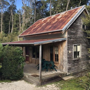 Corinna Wilderness Experience - Accommodation Rockhampton 0