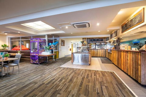 Esplanade Hotel - Accommodation Rockhampton 5