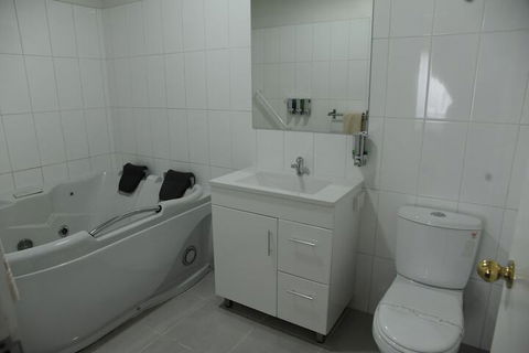 Norwood House Motel & Reception Centre - Accommodation Rockhampton 6