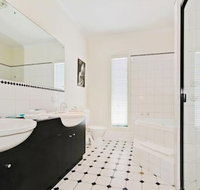 Wine and Roses BB - Accommodation Rockhampton