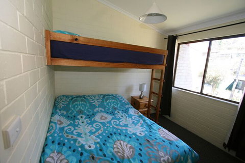 Alpha Centauri Townhouses - Accommodation Rockhampton 1