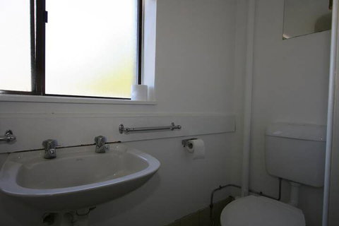 Alpha Centauri Townhouses - Accommodation Rockhampton 6