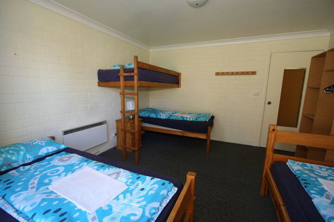 Alpha Centauri Townhouses - Accommodation Rockhampton 5