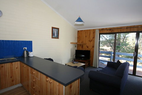Alpha Centauri Townhouses - Accommodation Rockhampton 2