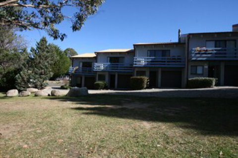 Alpha Centauri Townhouses - Accommodation Rockhampton 0