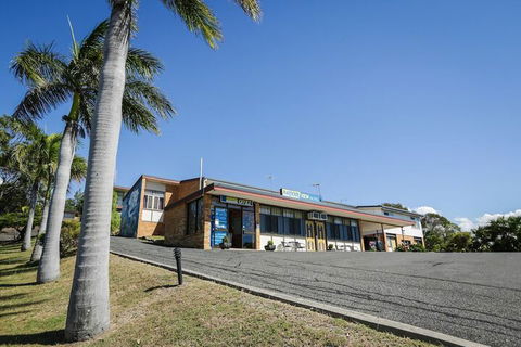Harbour View Motel - Accommodation Rockhampton 2