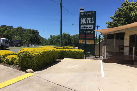 Springsure Overlander Motel - Accommodation Rockhampton 3