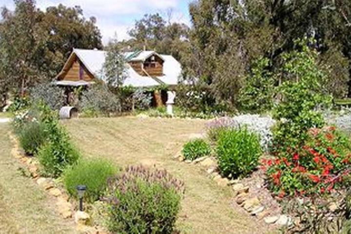 Moonambel VIC Accommodation Rockhampton