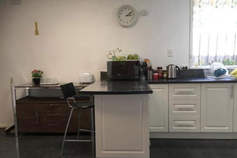 Rose Avenue Home Stay - Accommodation Rockhampton 3