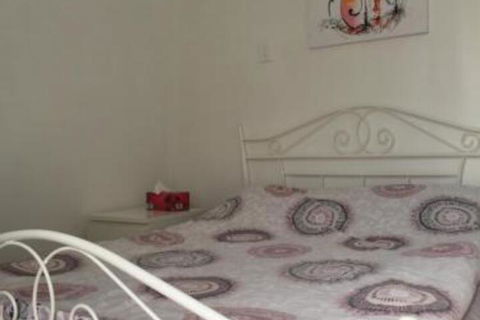 Rose Avenue Home Stay - Accommodation Rockhampton 7