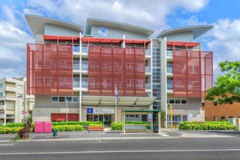 Motel On Gregory - Accommodation Rockhampton 0