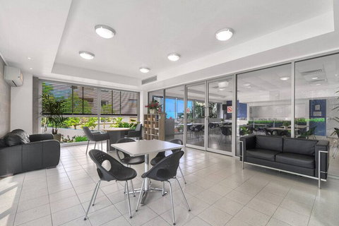 Motel On Gregory - Accommodation Rockhampton 4