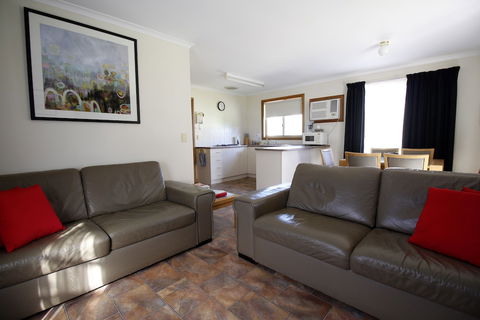 Cape Jervis Holiday Units - Accommodation Rockhampton 2