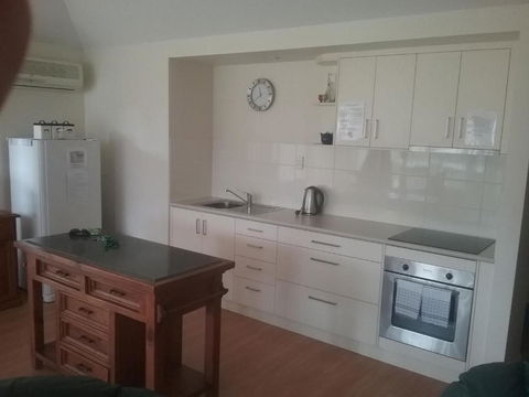 Seaside Villas - Accommodation Rockhampton 4