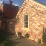 Aarav Cottage - Accommodation Rockhampton 0