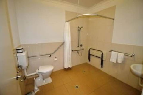 The Australian Hotel Motel Dalby - Accommodation Rockhampton 6