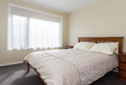 Catherine Lodge Farm Gate Cottages - Accommodation Rockhampton 6