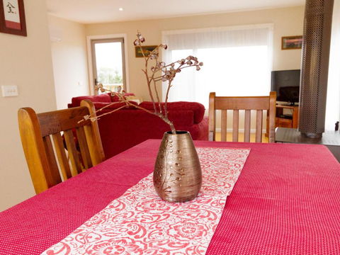 Catherine Lodge Farm Gate Cottages - Accommodation Rockhampton 2