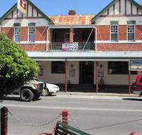 Maclean Hotel - Accommodation Rockhampton