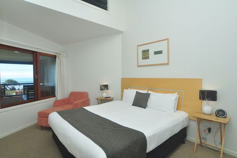 Lennox Holiday Apartments - Accommodation Rockhampton 2