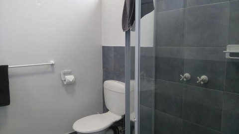 Colac Central Hotel-Motel - Accommodation Rockhampton 2