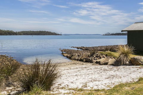 Abs By The Bay - Accommodation Rockhampton 2