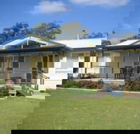 The Grange on Hermitage - Accommodation Rockhampton