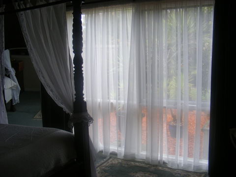 Weeroona - Accommodation Rockhampton 6