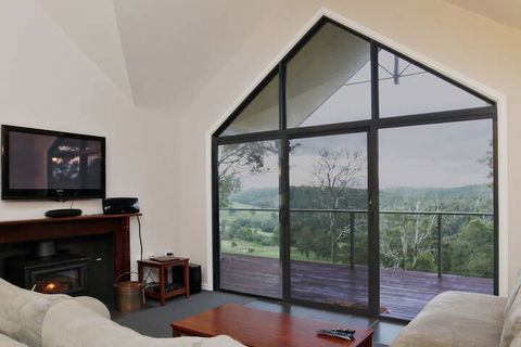 Scarlet Woods Chalets - Accommodation Rockhampton 3