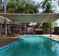 Palm Court Budget Motel Hostel/Backpackers - Accommodation Rockhampton