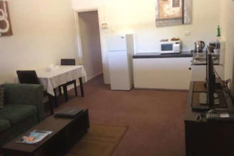 Copper Gate Motel - Accommodation Rockhampton 5
