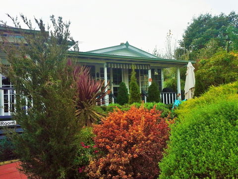 Hillside Bed & Breakfast - Accommodation Rockhampton 2
