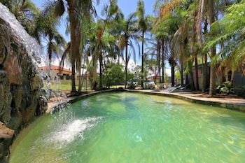 Bargara Gardens Motel & Holiday Villas - Accommodation Rockhampton 1