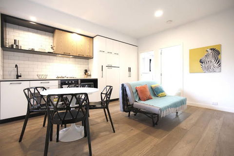 Aberlour Court - Accommodation Rockhampton 0