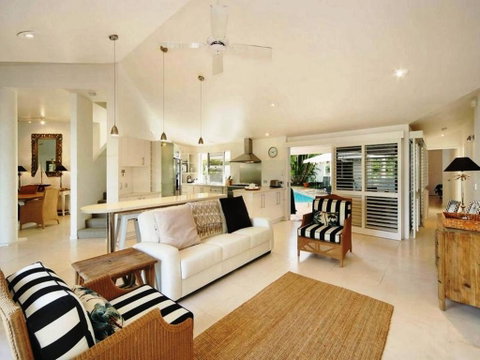 43 Cooran Court - Accommodation Rockhampton 4