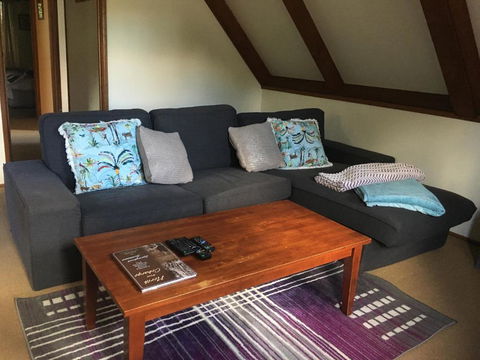 Dancing Waters Cottage - Accommodation Rockhampton 4