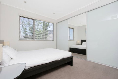 Accommodate Canberra - Glebe Park - Accommodation Rockhampton 6