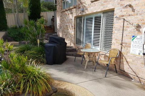 Corlette Poolside Getaway - Accommodation Rockhampton 5