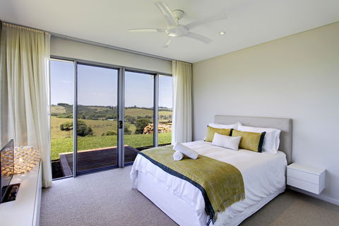 A PERFECT STAY - CapeView - Accommodation Rockhampton 0