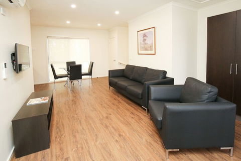 Aquarius Apartments And Cabins - Accommodation Rockhampton 6