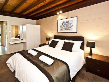 Riverway Chalets - Accommodation Rockhampton 4