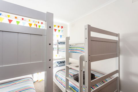 Beachfront Cottages Torquay - Accommodation Rockhampton 5