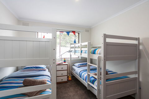 Beachfront Cottages Torquay - Accommodation Rockhampton 3