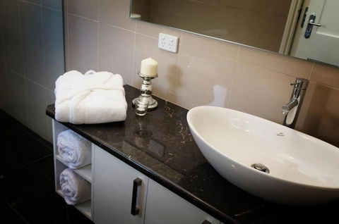 The Customs House B&B - Accommodation Rockhampton 6
