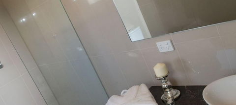 The Customs House B&B - Accommodation Rockhampton 5
