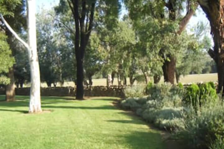 Jugiong NSW Accommodation Rockhampton